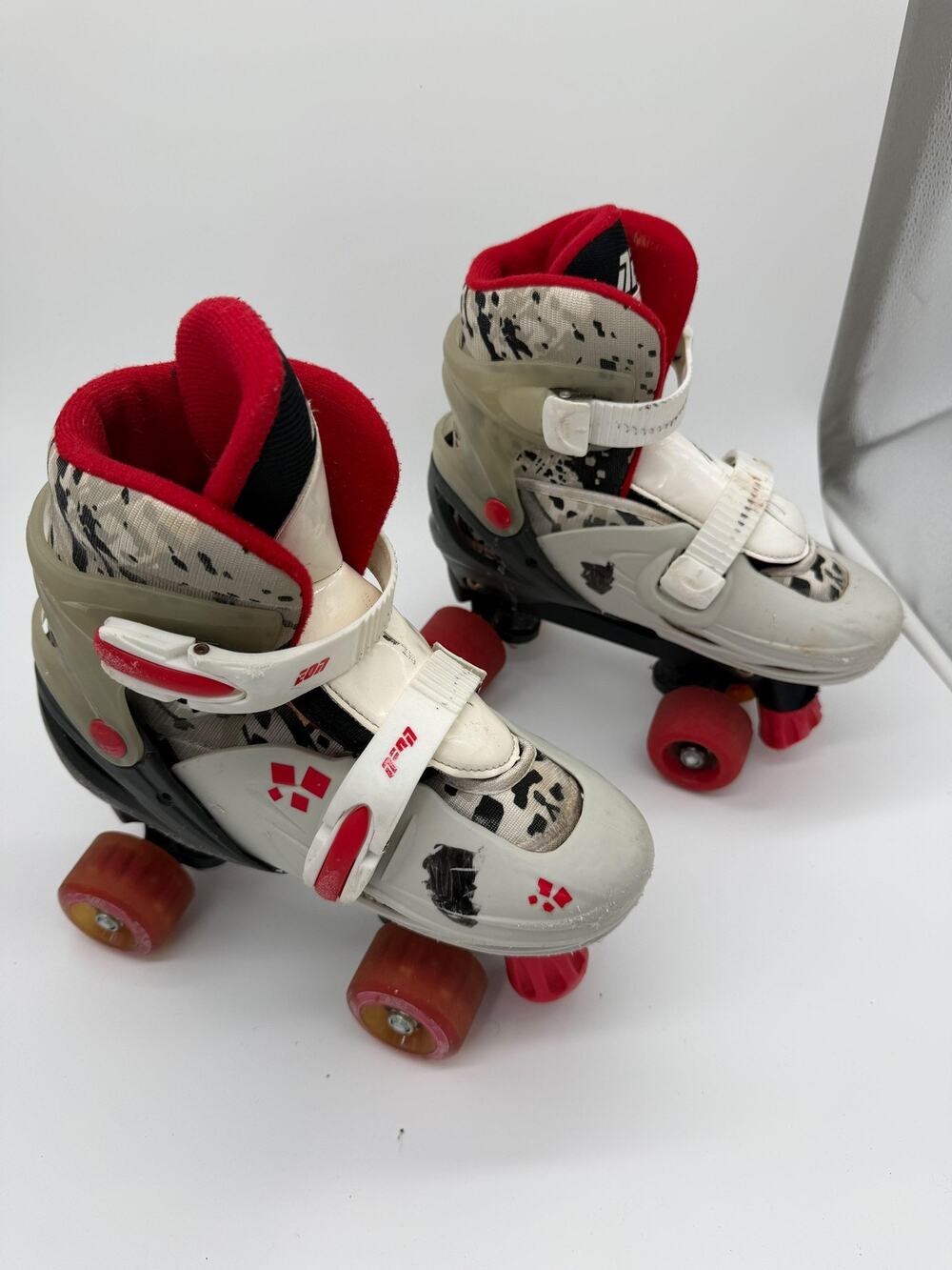 Neon Roller Skates Youth Adjustable Size 4-7 White Red Quad Wheels Boots Kids